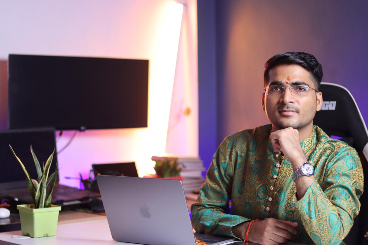 Neetesh Pathak - SEBI Registered Research Analyst
